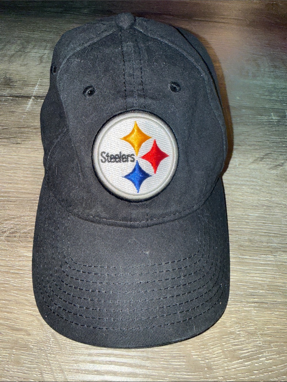 Women’s Black Adjustable Baseball Cap